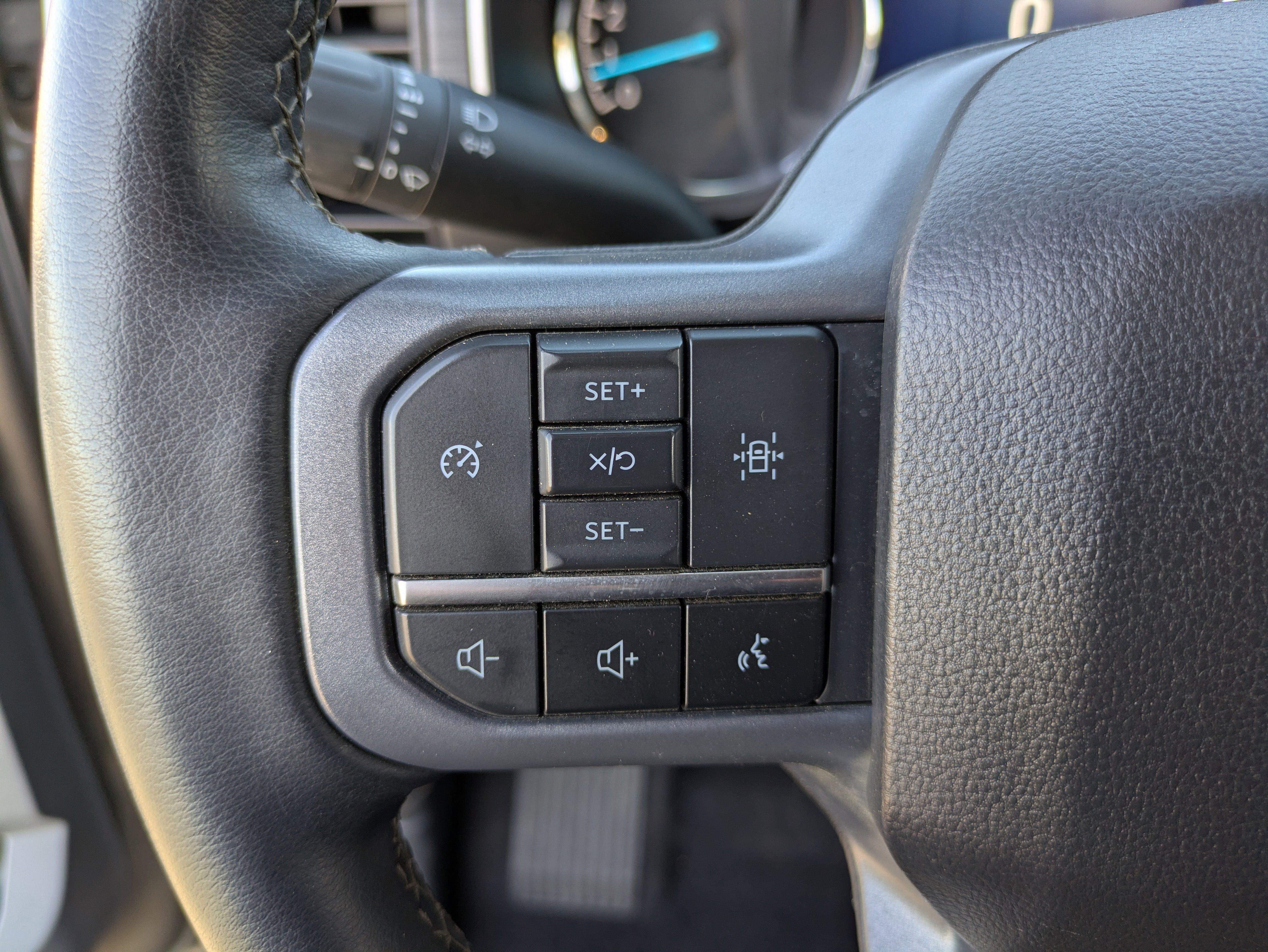 Used 2023 Ford F150 XLT w/ Equipment Group 301A Mid image 27