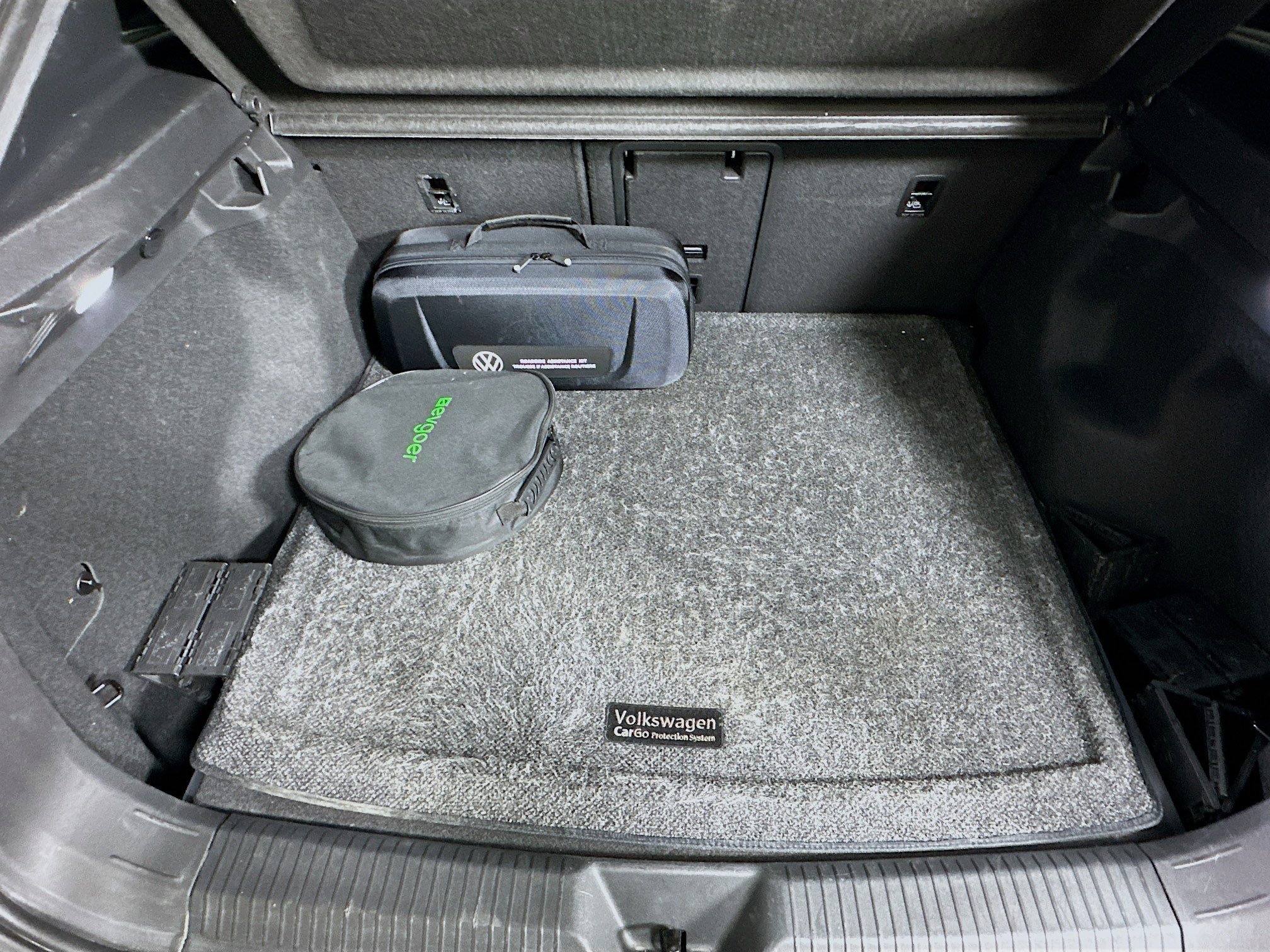 Used 2023 Volkswagen ID.4 Pro S image 29