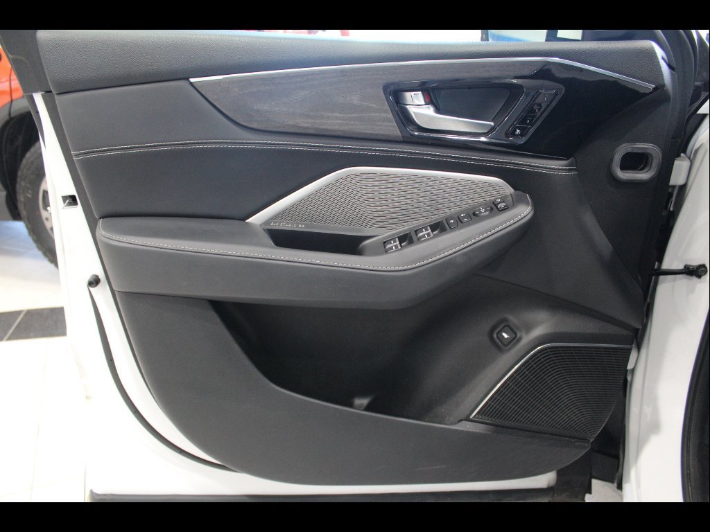 Used 2023 Acura MDX w/ Advance Package AWD/4WD image 15