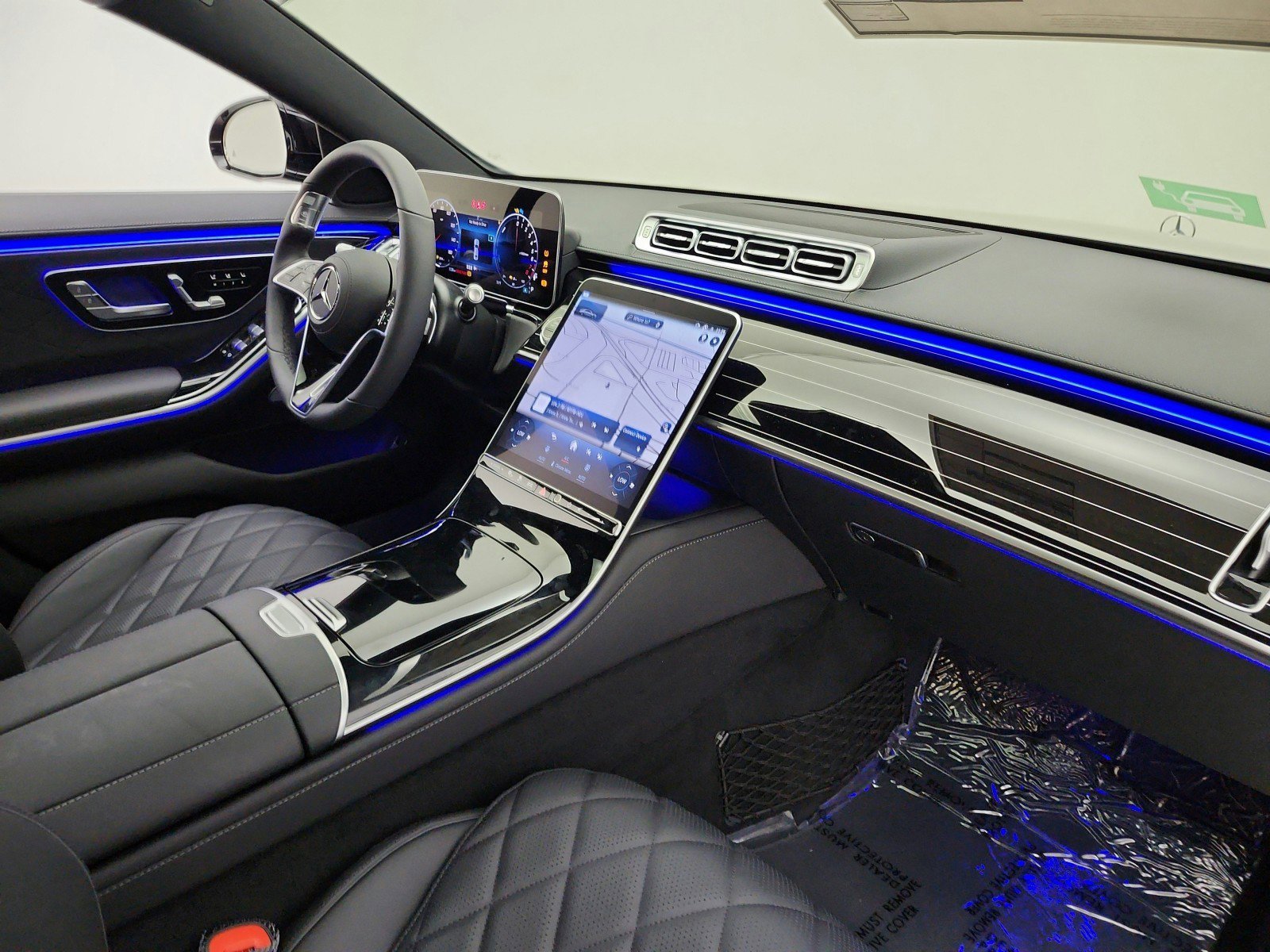 New 2026 Mercedes-Benz S 580e 4MATIC Sedan image 23