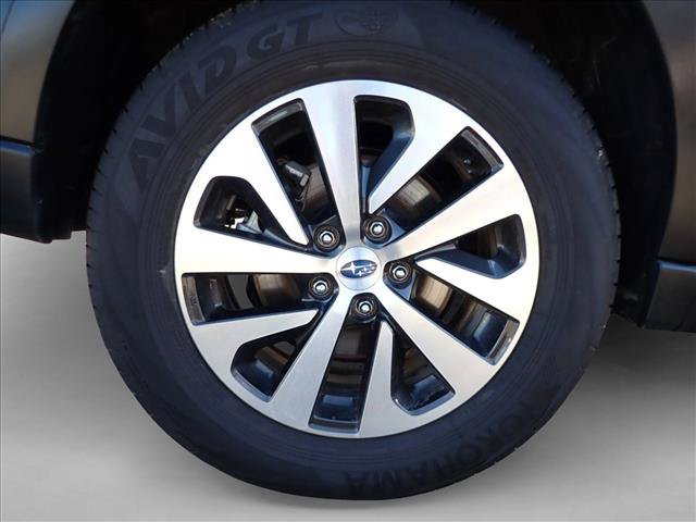 Certified 2025 Subaru Outback Premium AWD/4WD image 7