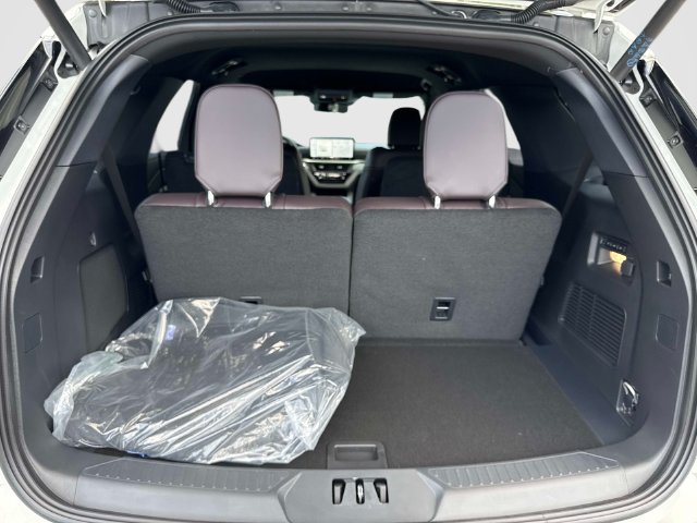 New 2027 Ford Explorer Platinum RWD image 12