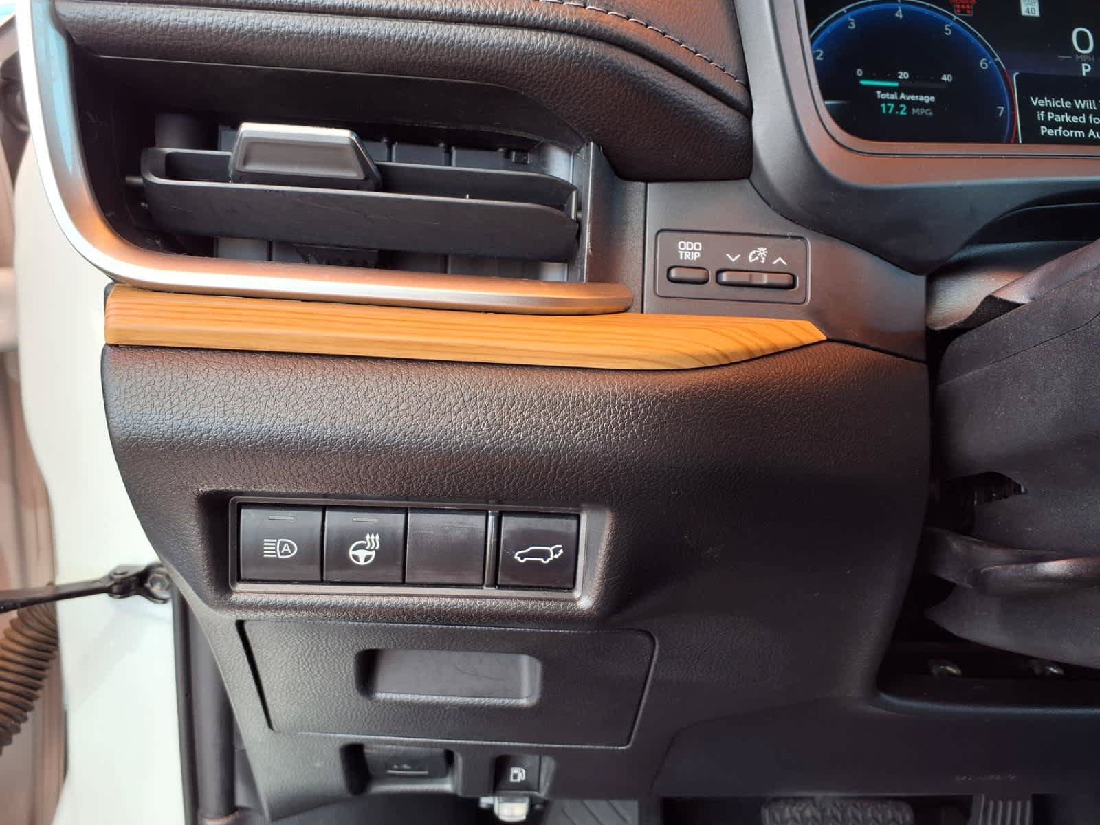 Used 2024 Toyota Grand Highlander AWD image 20