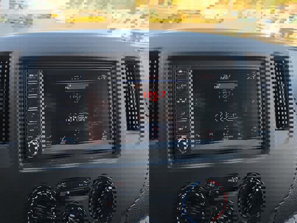 Used 2020 Nissan NV200 S image 18