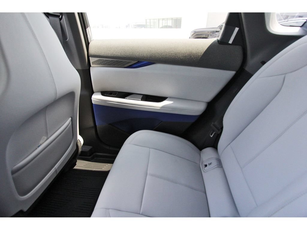 New 2027 Cadillac Optiq Luxury AWD/4WD image 12