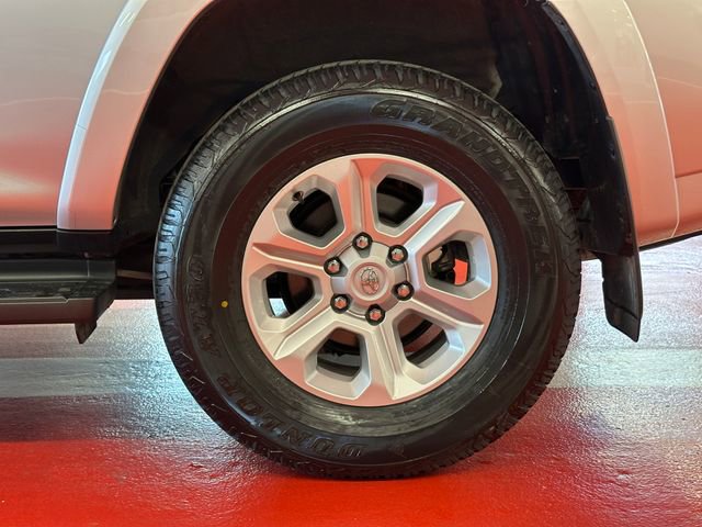 Certified 2024 Toyota 4Runner SR5 RWD image 27