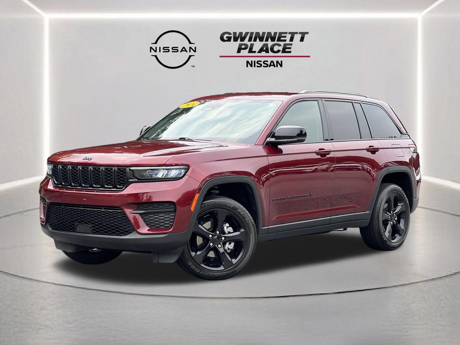 Used 2024 Jeep Grand Cherokee Altitude