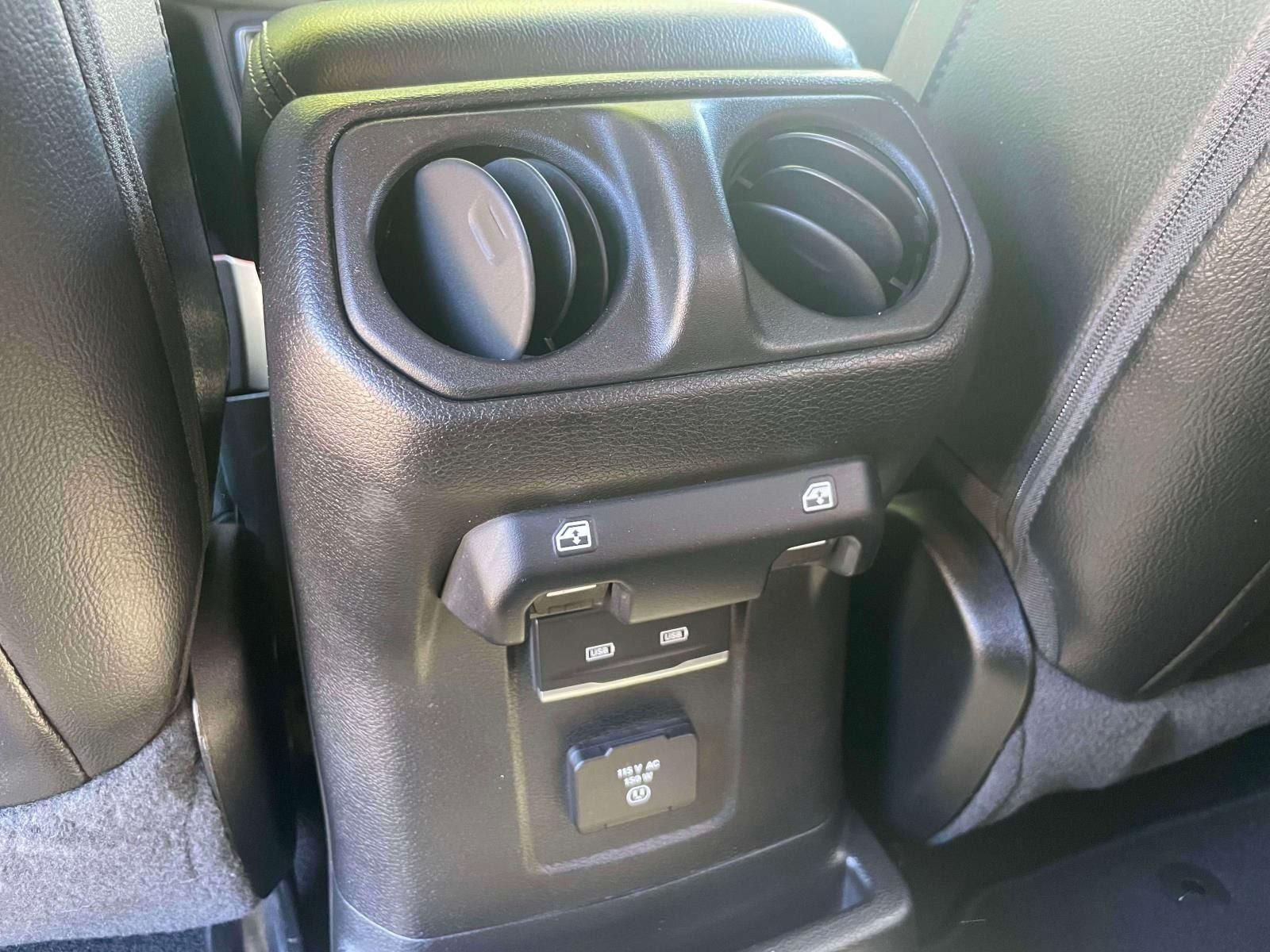 Used 2021 Jeep Wrangler Unlimited Sahara AWD/4WD image 11
