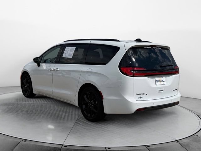 Used 2025 Chrysler Pacifica Limited FWD image 5