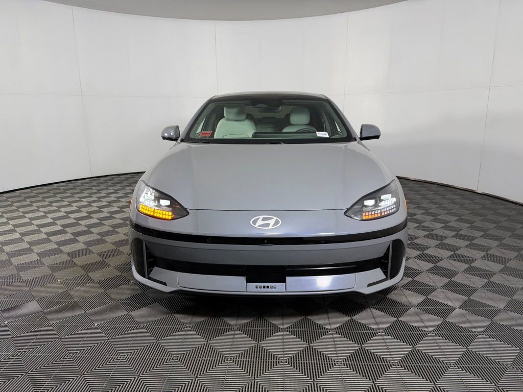 Used 2024 Hyundai Ioniq 6 Limited image 11