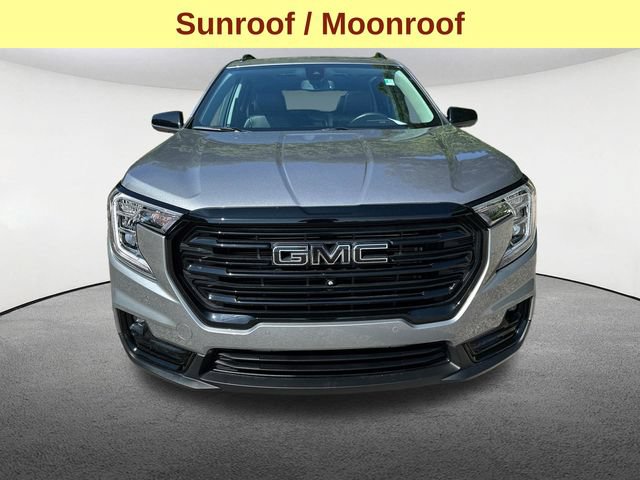 Used 2024 GMC Terrain SLT w/ Tech Package AWD/4WD image 4