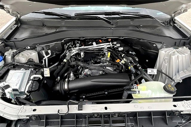New 2025 Ford Explorer Active w/ Active Comfort Package image 11