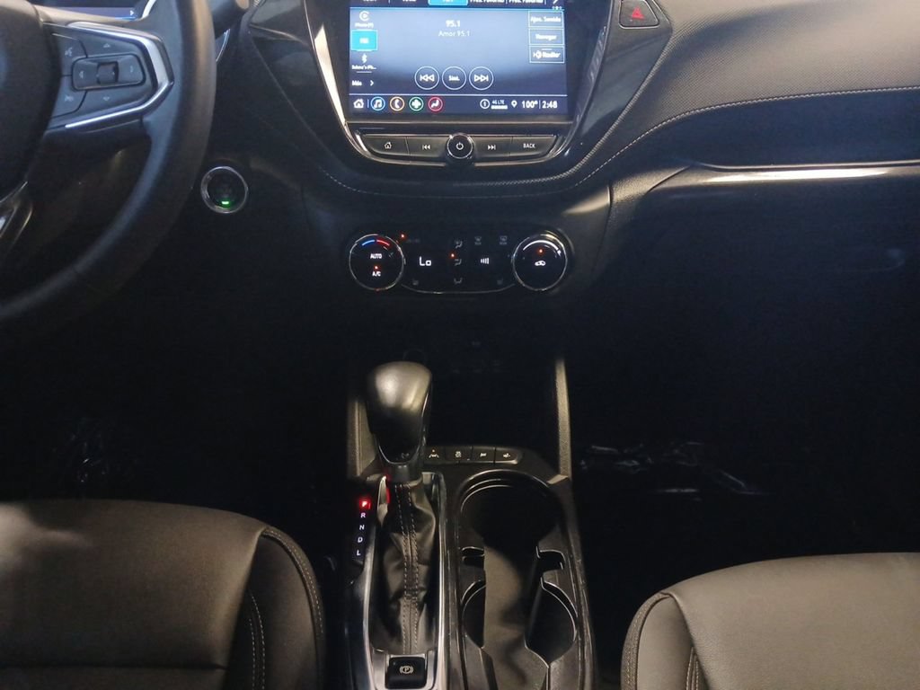 Used 2023 Chevrolet TrailBlazer ACTIV w/ Sun and Liftgate Package FWD image 11
