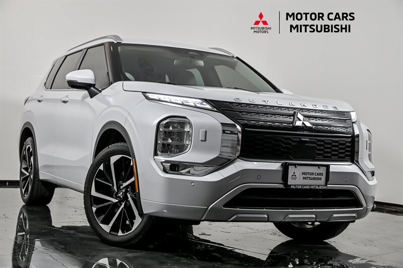 Used 2022 Mitsubishi Outlander SEL AWD/4WD image 1