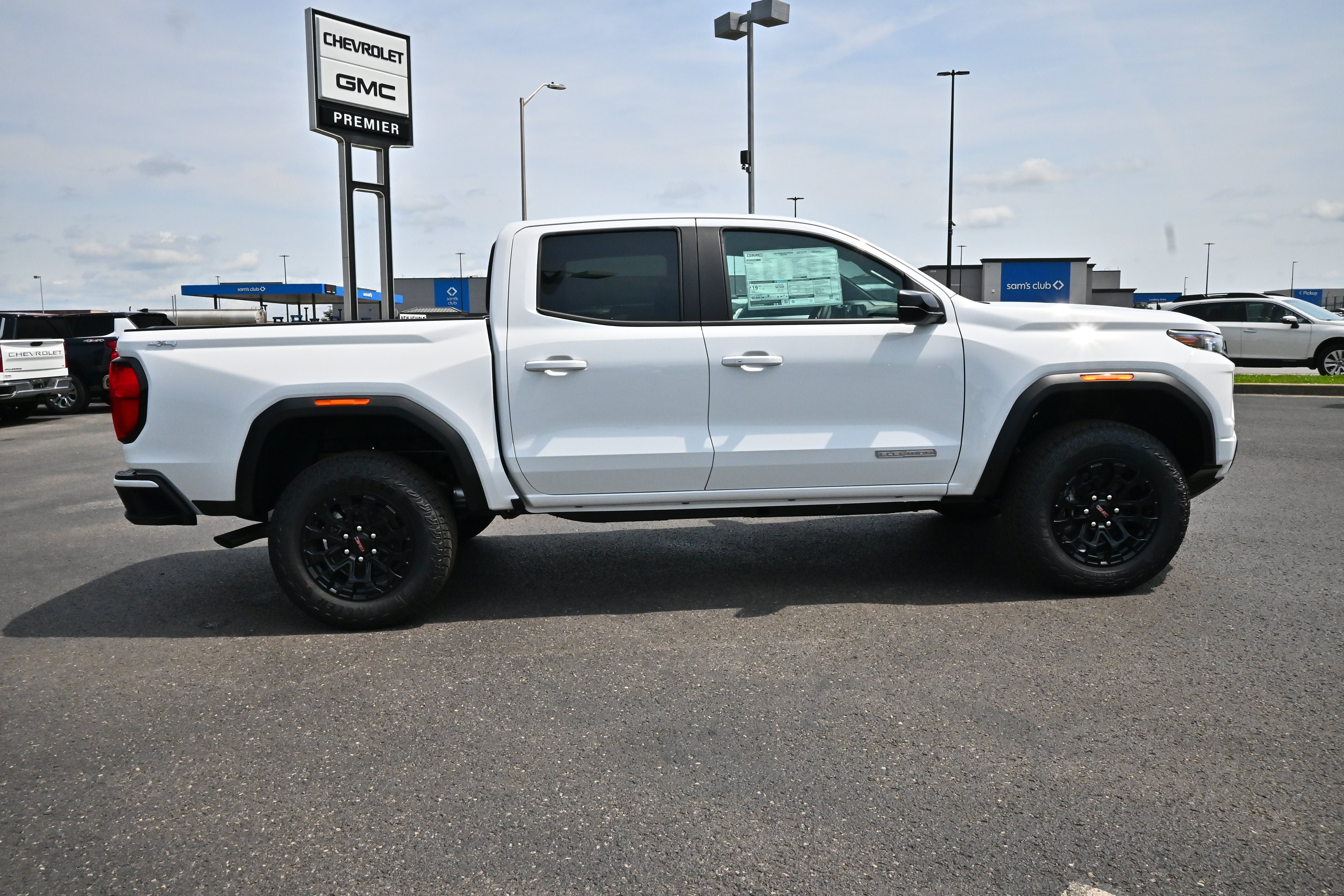 New 2026 GMC Canyon Elevation w/ Convenience Package AWD/4WD image 5