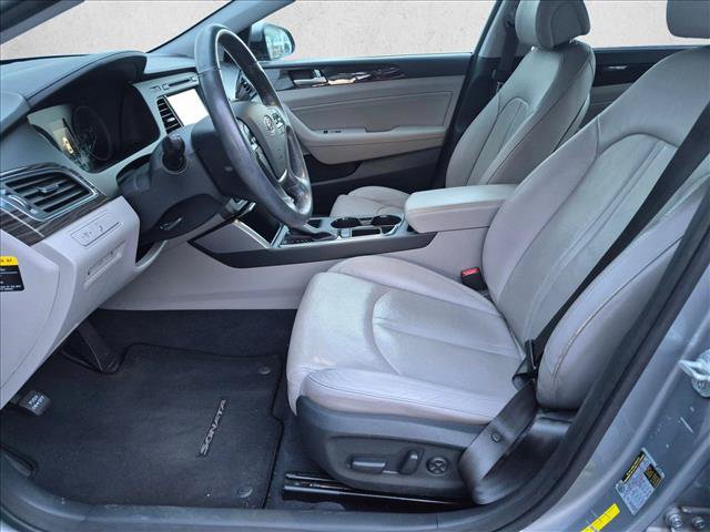 Used 2015 Hyundai Sonata Limited w/ Option Group 05 FWD image 14