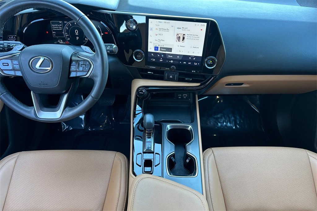 Used 2025 Lexus NX 250 FWD w/ Premium Package image 15