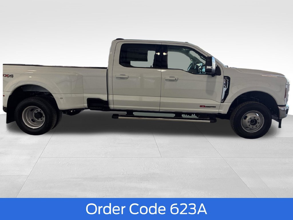 New 2027 Ford F350 XLT w/ XLT Premium Package AWD/4WD image 8