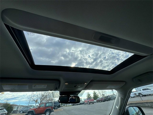 Certified 2022 Nissan Armada SL w/ Captain's Chairs Package image 24