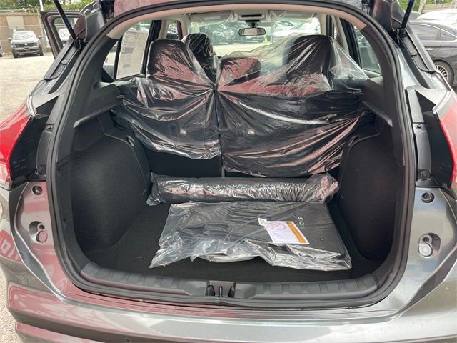 New 2025 Nissan Kicks Play S image 21