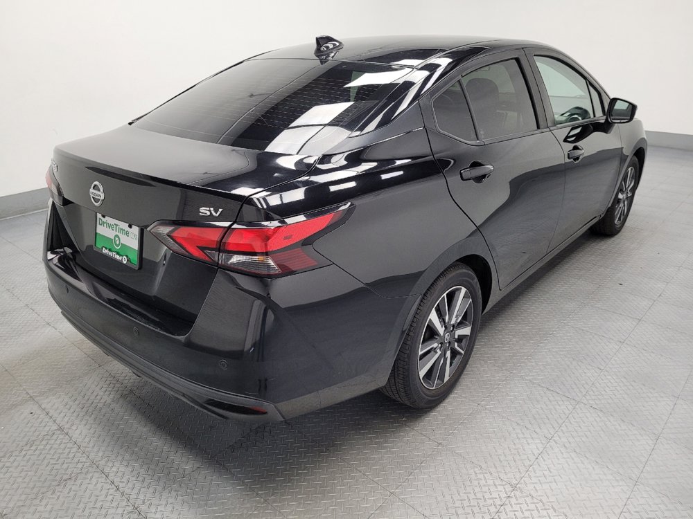 Used 2021 Nissan Versa SV FWD image 10