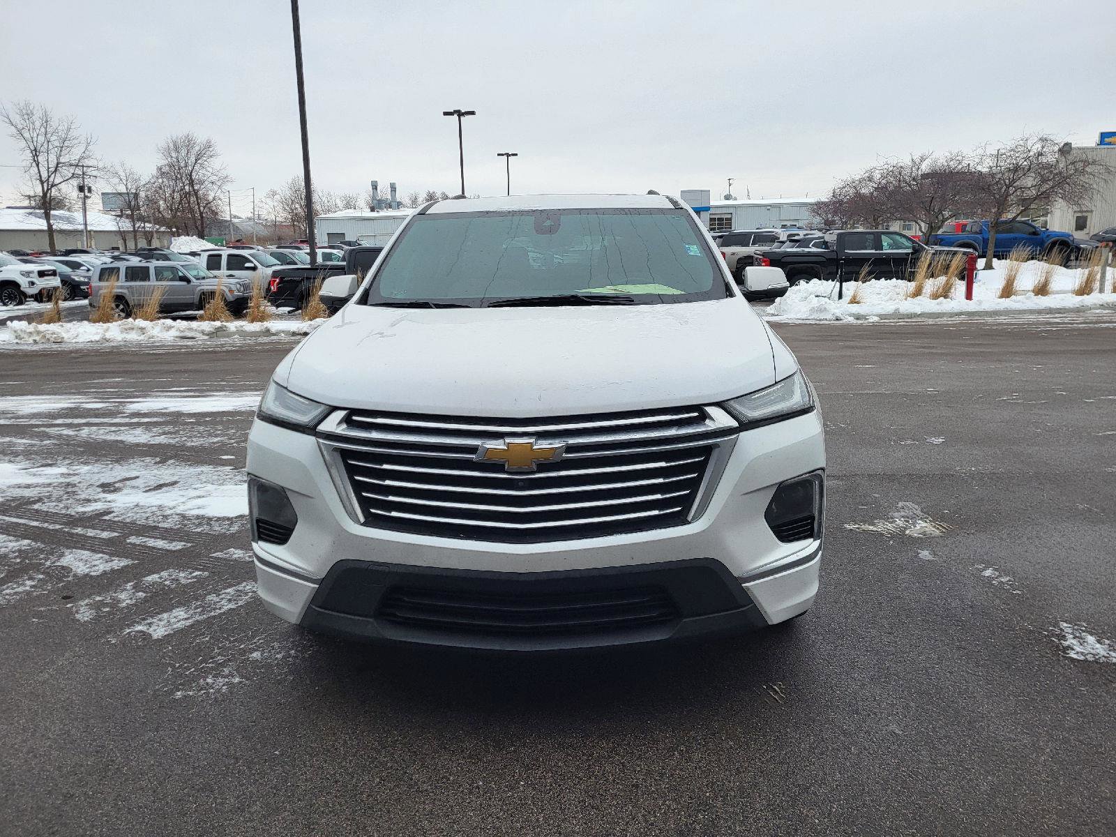 Used 2023 Chevrolet Traverse Premier image 8