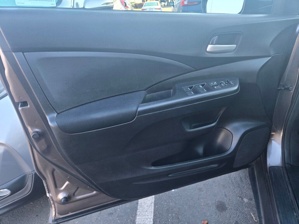 Used 2016 Honda CR-V SE image 22