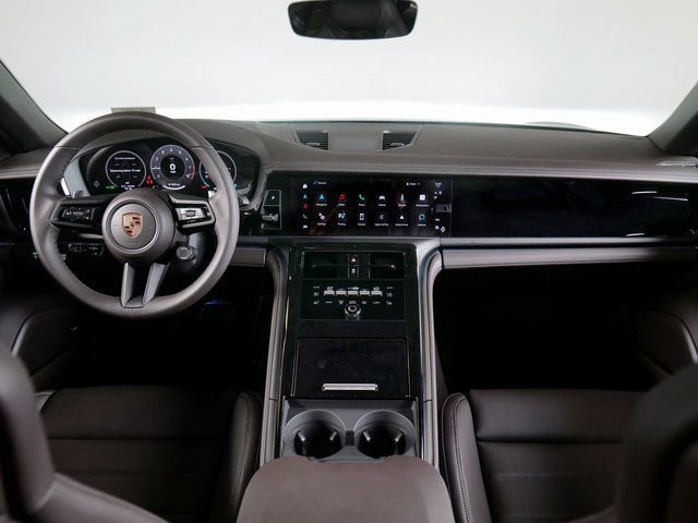 New 2025 Porsche Panamera 4 image 12