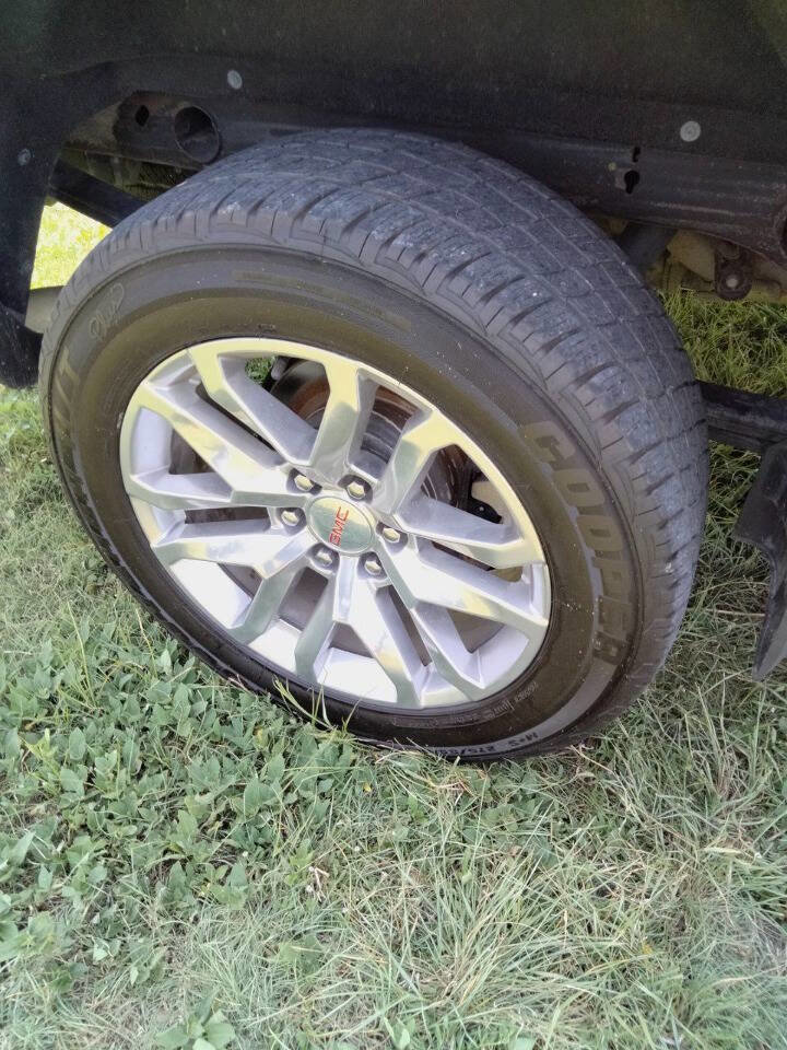 Used 2017 GMC Sierra 1500 SLT w/ SLT Premium Package image 28