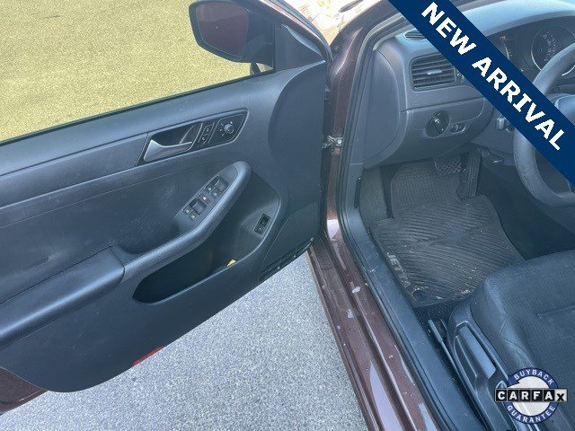 Used 2016 Volkswagen Jetta S image 13