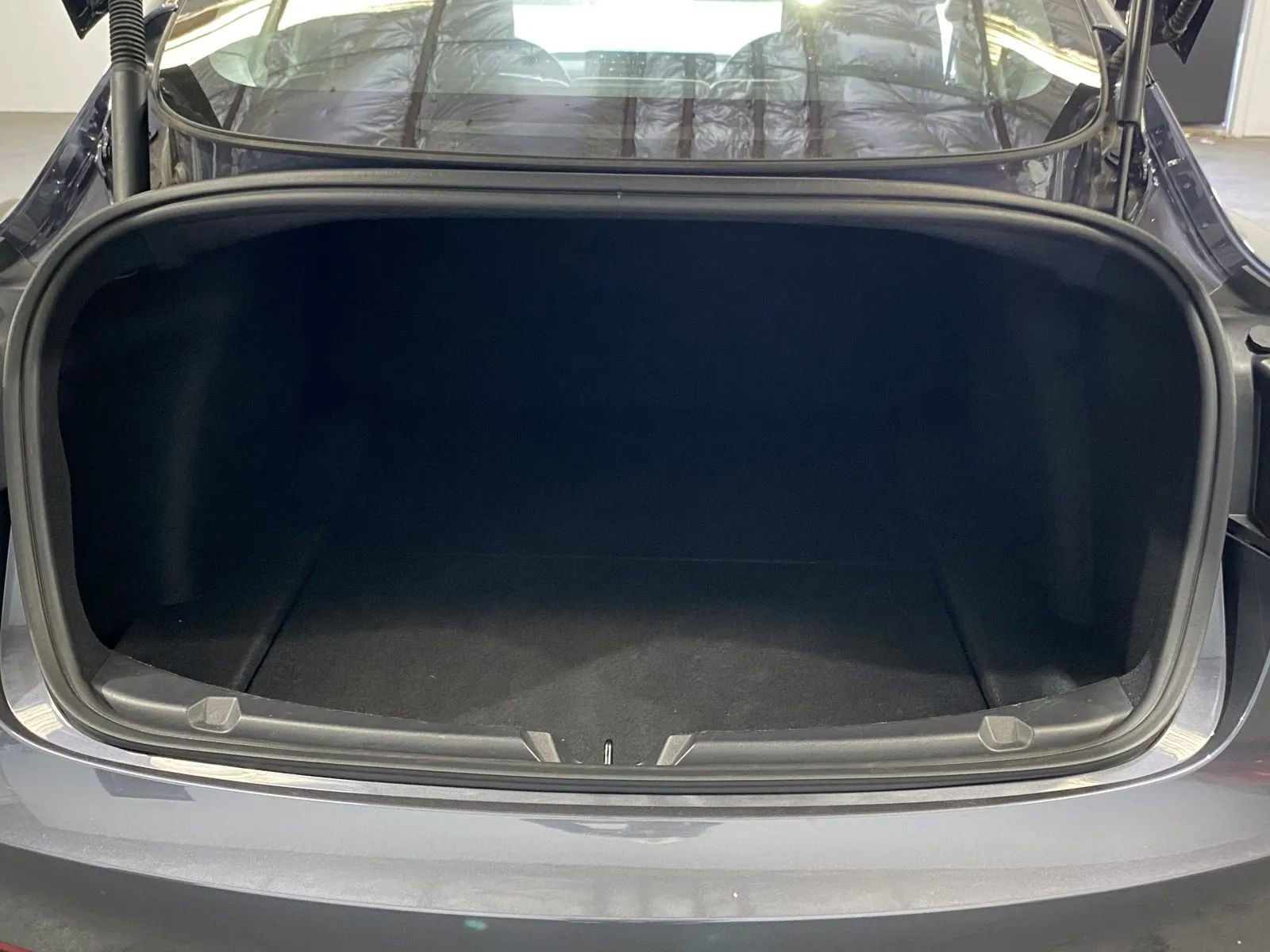 Used 2023 Tesla Model 3 Performance image 8