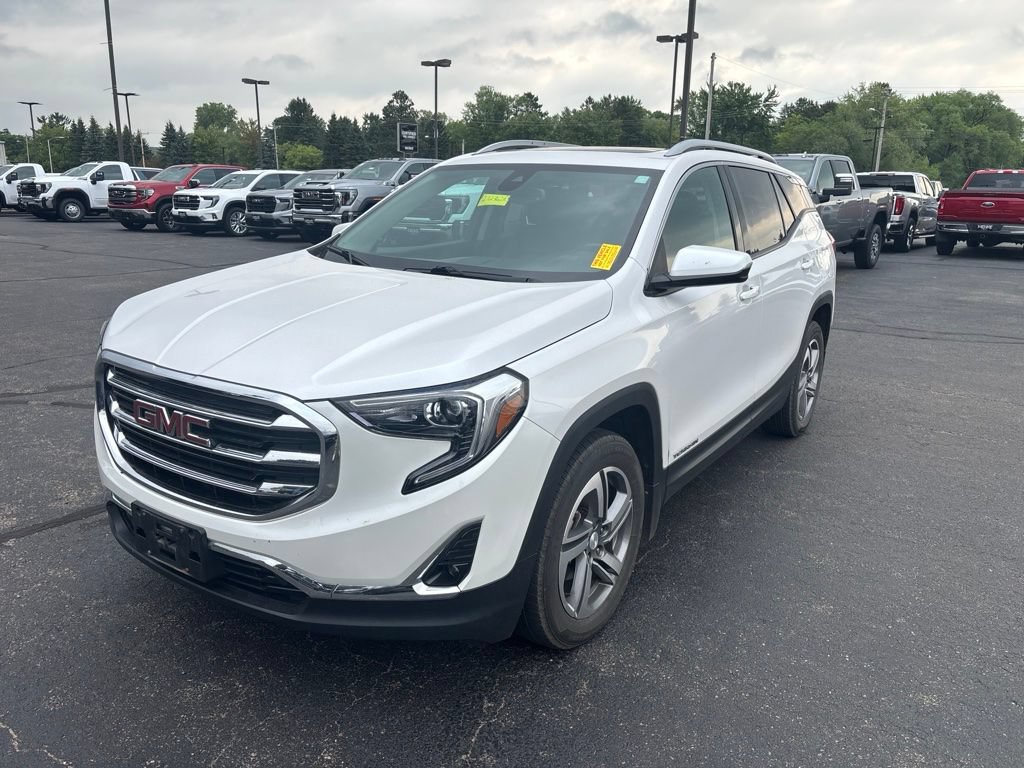 Used 2021 GMC Terrain SLT w/ Infotainment Package II AWD/4WD image 2