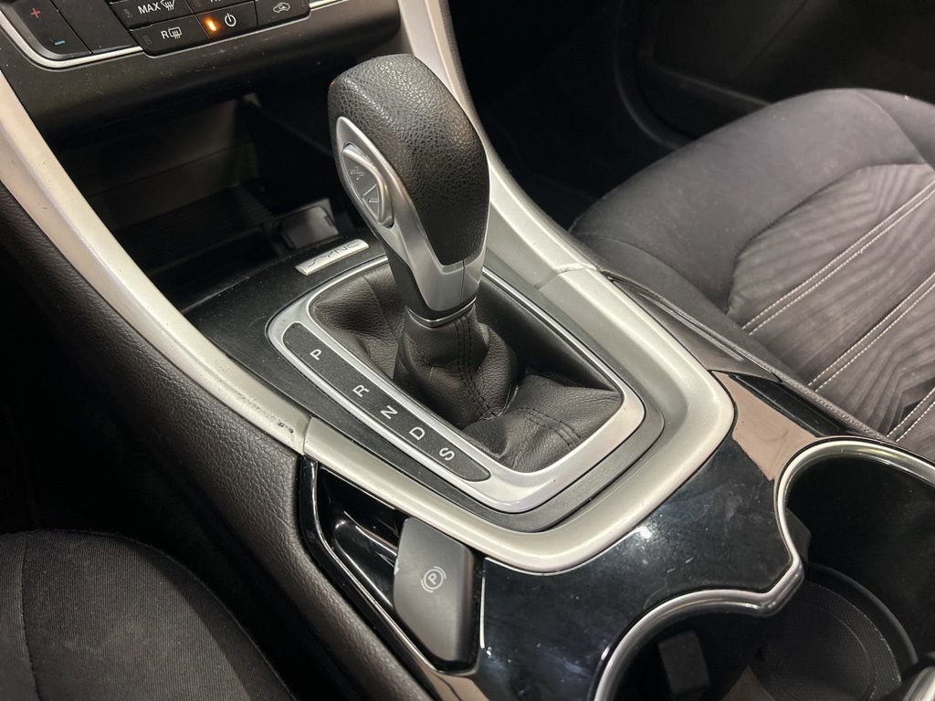 Used 2016 Ford Fusion SE image 23