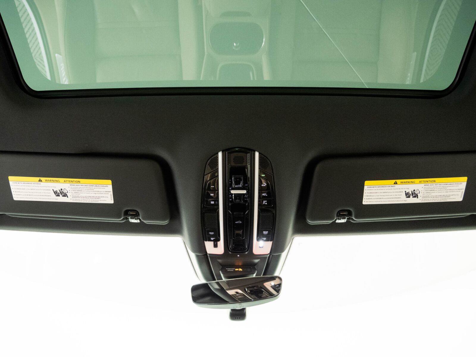 Certified 2023 Porsche Cayenne Platinum Edition AWD/4WD image 19