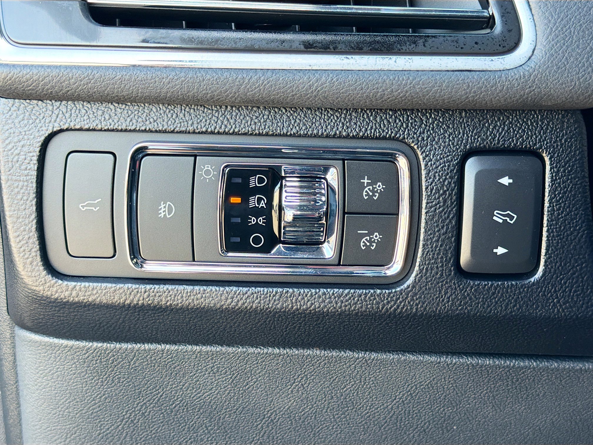 Used 2022 Lincoln Navigator Reserve image 38