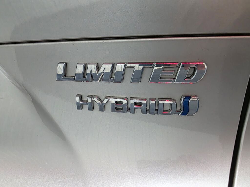Used 2021 Toyota Venza Limited AWD/4WD image 5