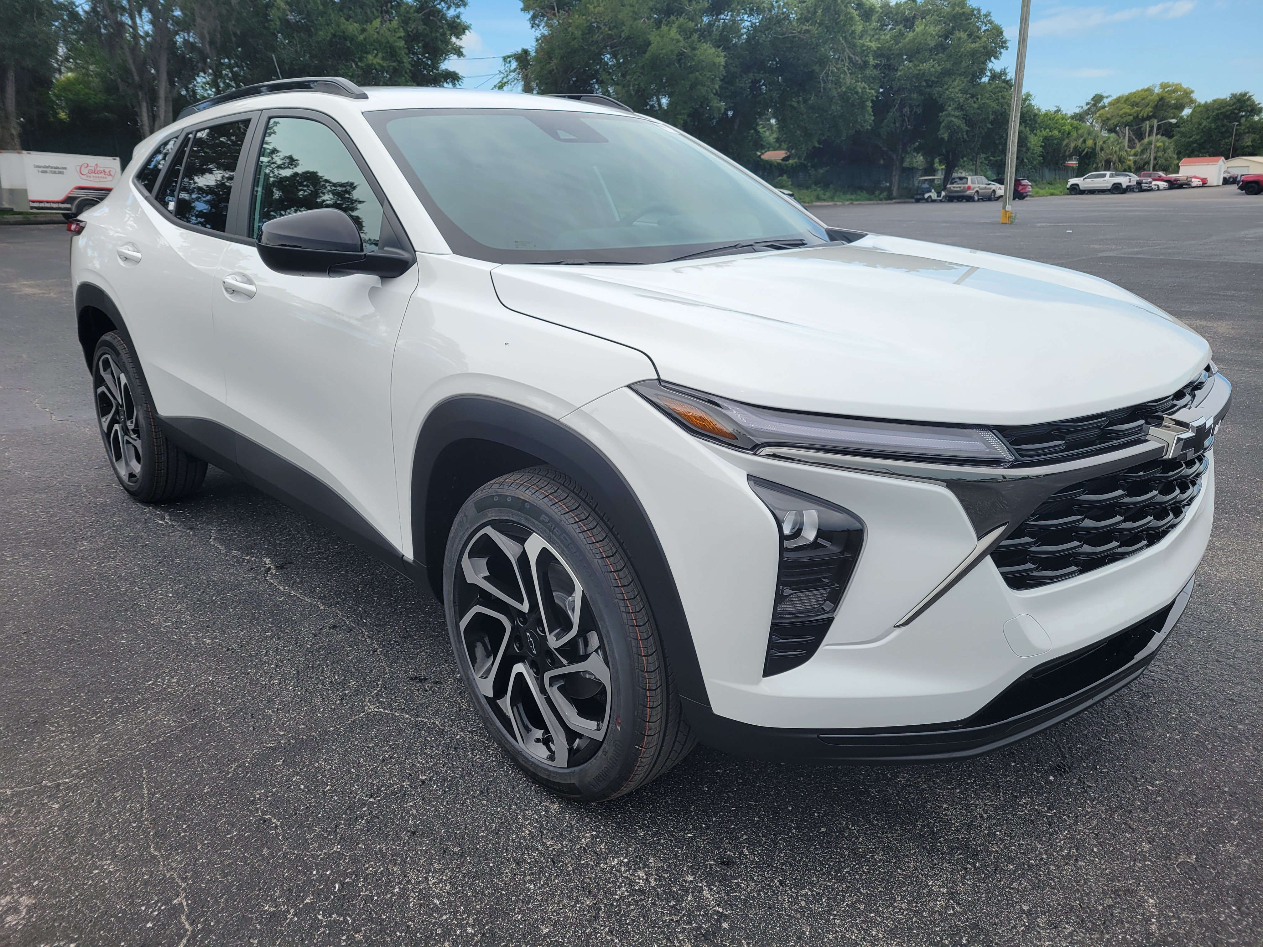 New 2026 Chevrolet Trax RS w/ Driver Confidence Package FWD image 3