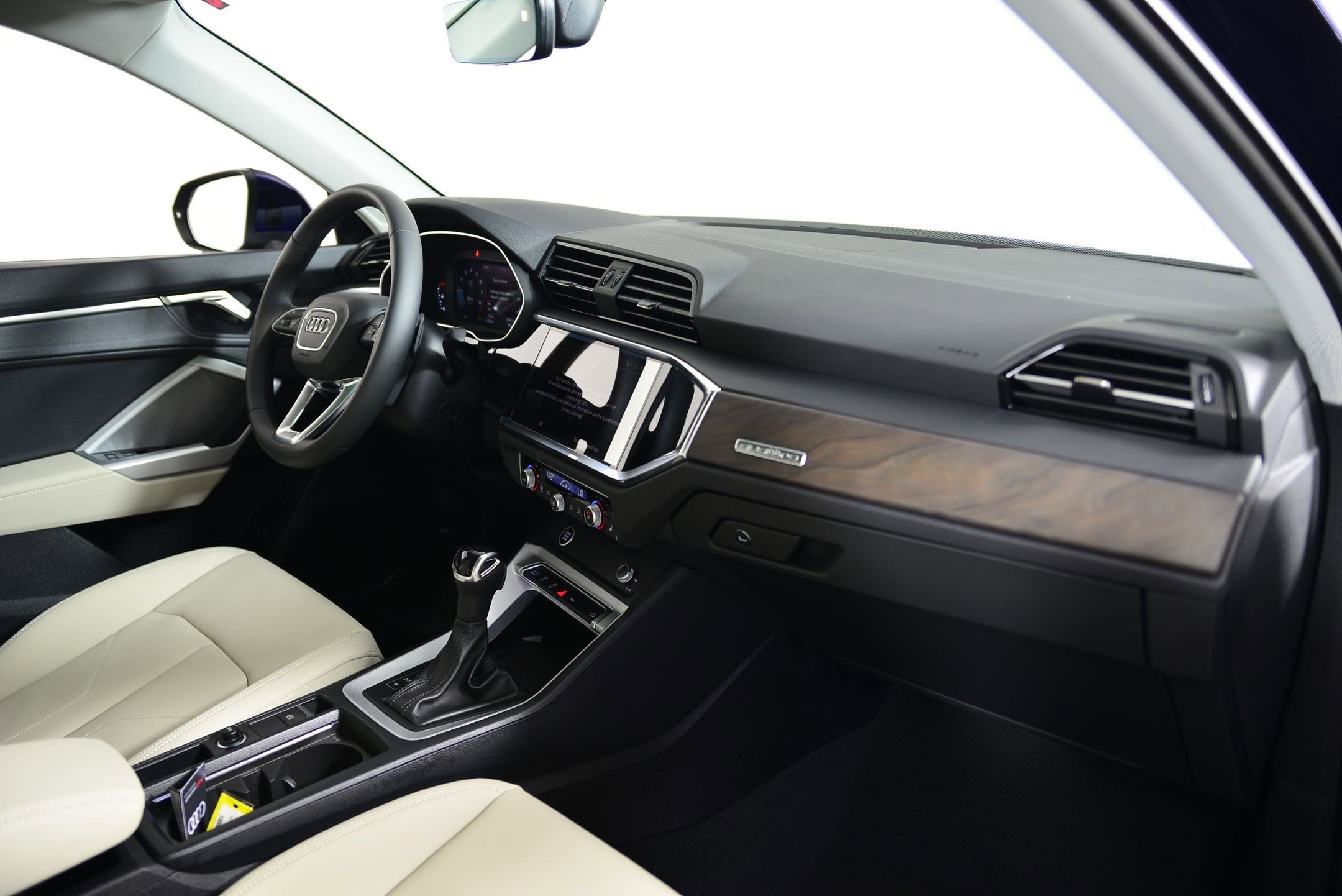 New 2025 Audi Q3 2.0T Premium w/ Convenience Package image 20