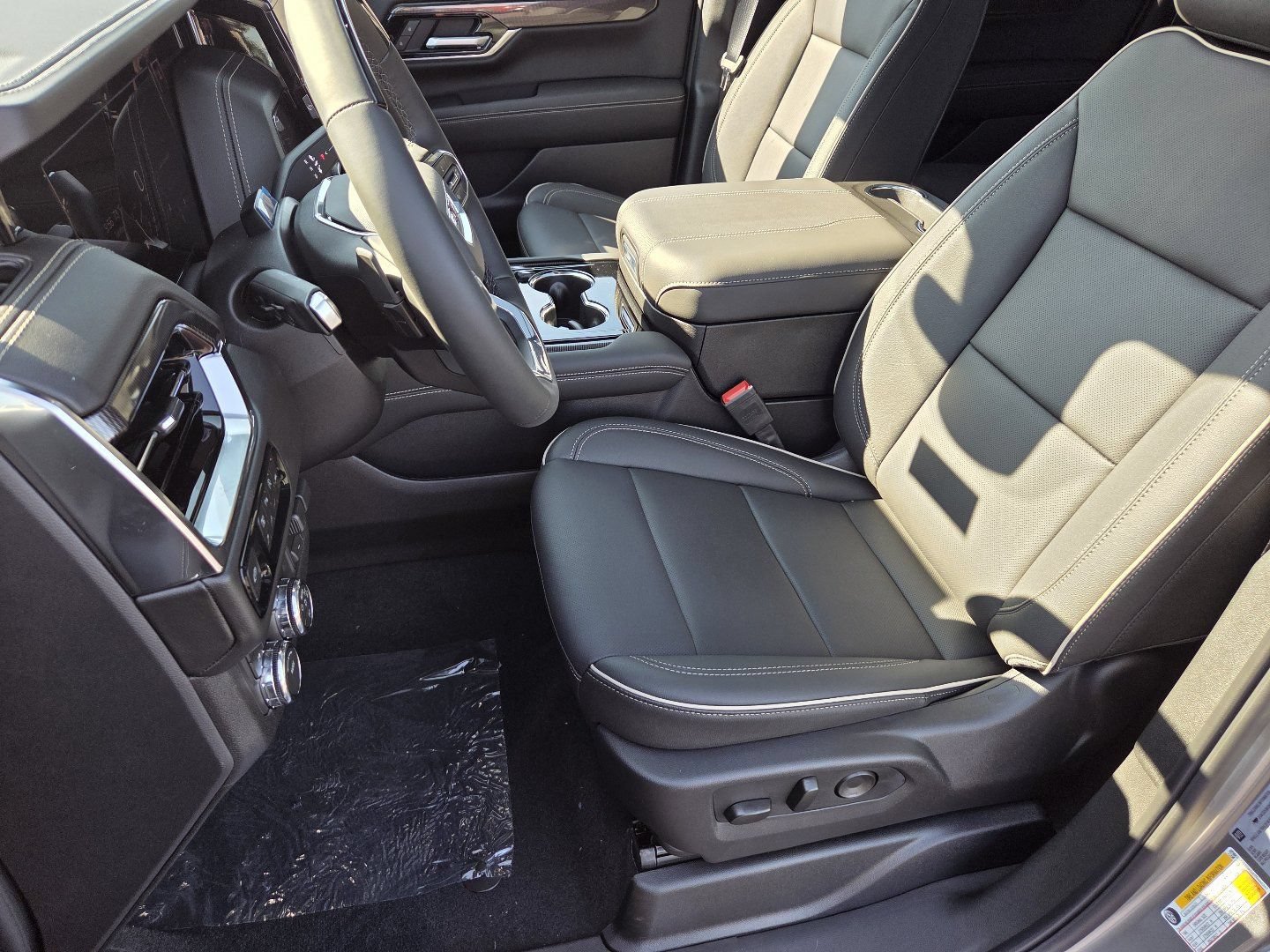 New 2026 GMC Yukon XL Elevation w/ Elevation Premium Package AWD/4WD image 29