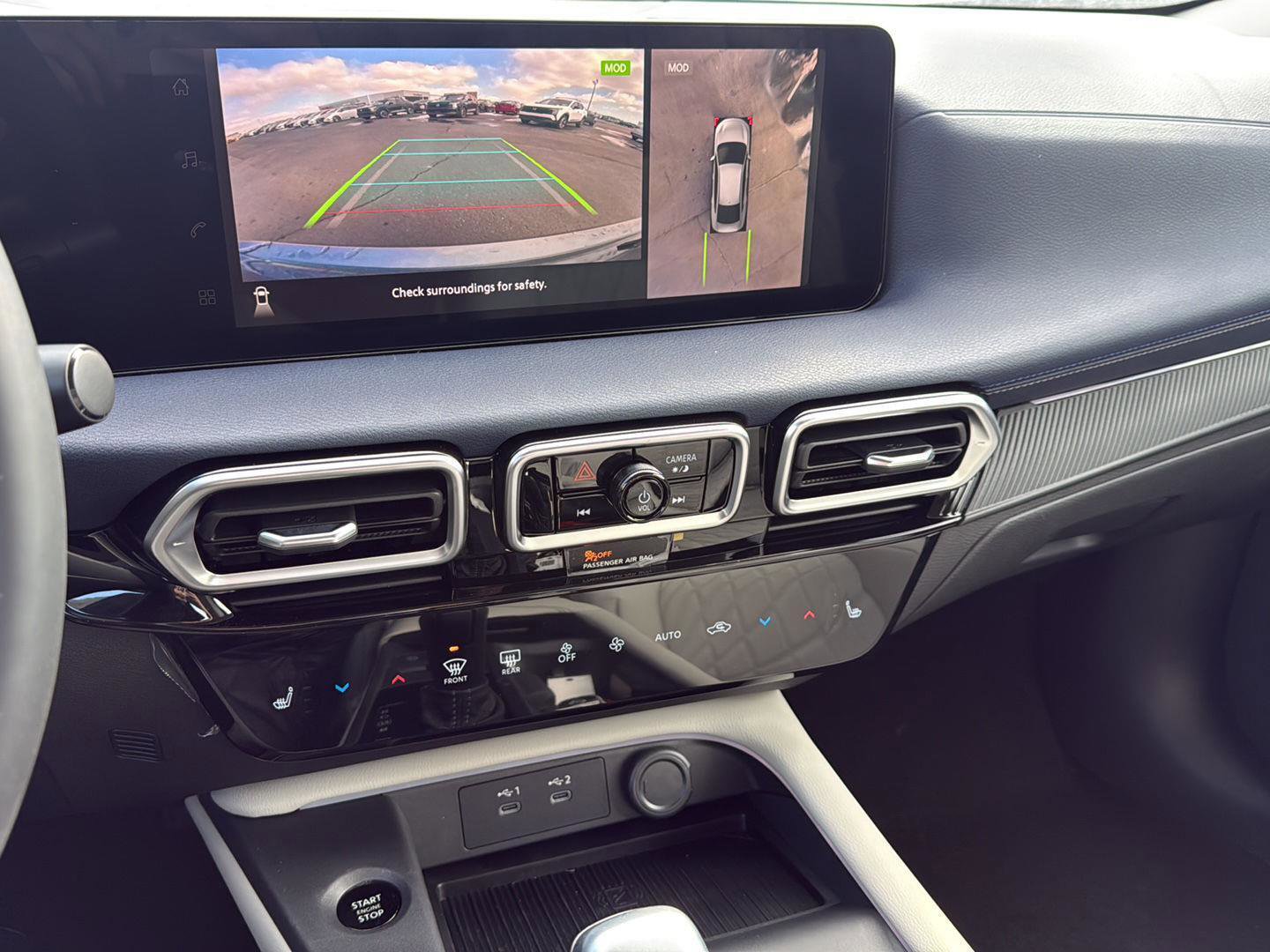 New 2026 Nissan Sentra SL w/ Floor Mat Package FWD image 23