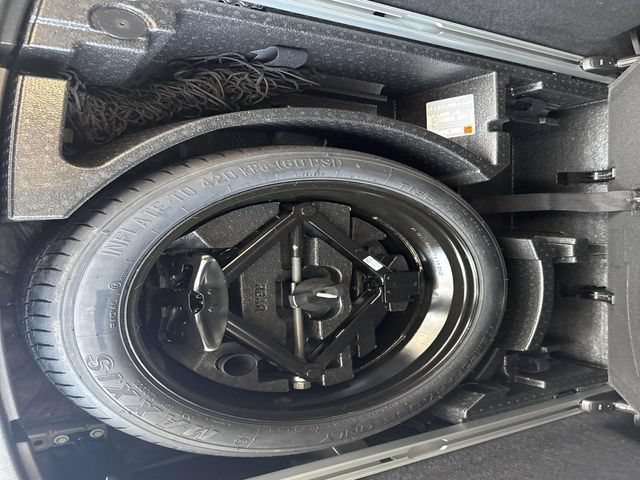 Certified 2024 Cadillac XT5 Premium Luxury w/ LPO, Floor Liner Package FWD image 29