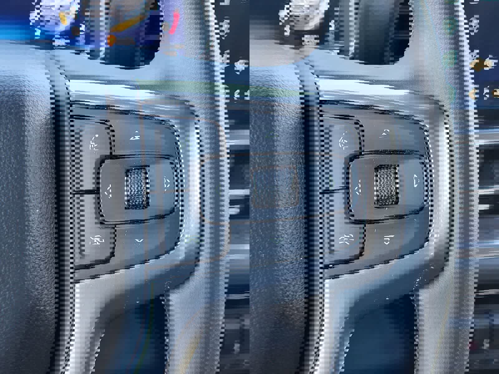 Used 2024 Chevrolet Silverado 2500 LTZ w/ LTZ Convenience Package image 19