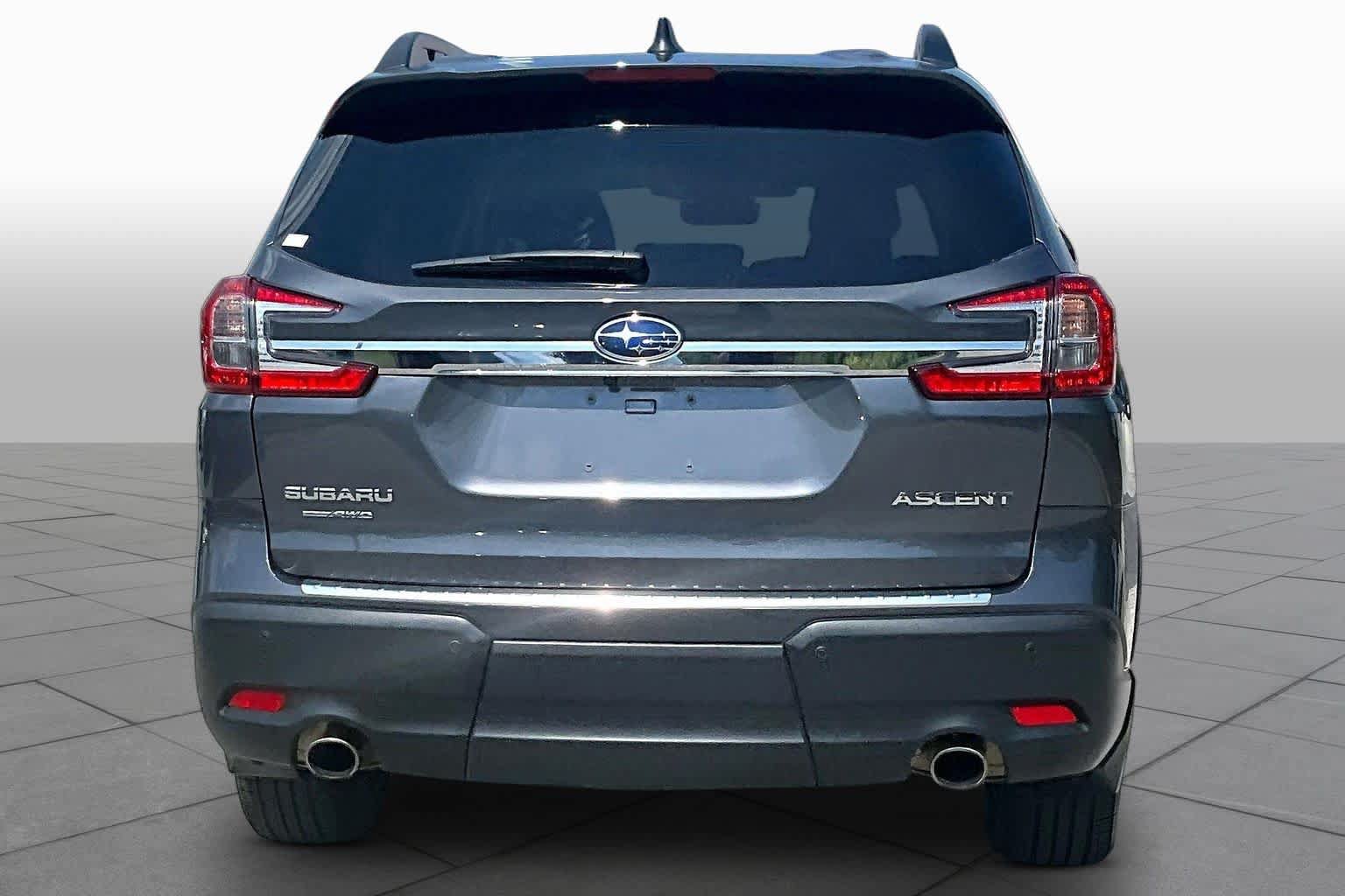 Used 2023 Subaru Ascent Premium w/ Convenience Package AWD/4WD image 5