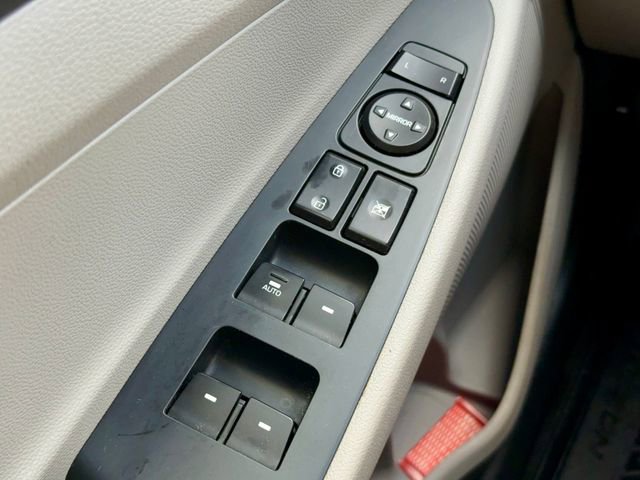 Used 2020 Hyundai Tucson Value w/ Cargo Package FWD image 24