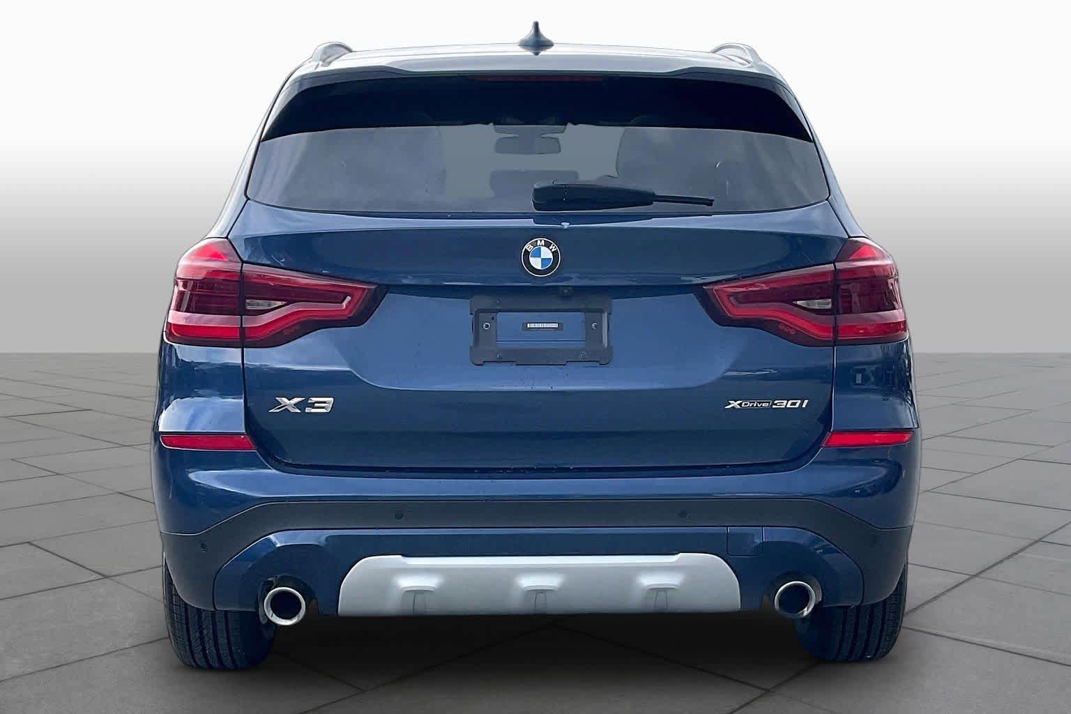 Used 2021 BMW X3 xDrive30i w/ Convenience Package AWD/4WD image 4