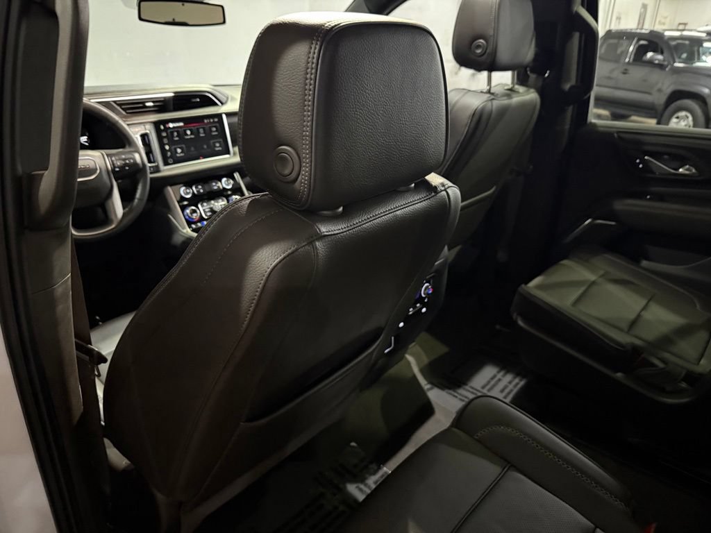 Used 2024 GMC Yukon Denali w/ Max Trailering Package AWD/4WD image 28