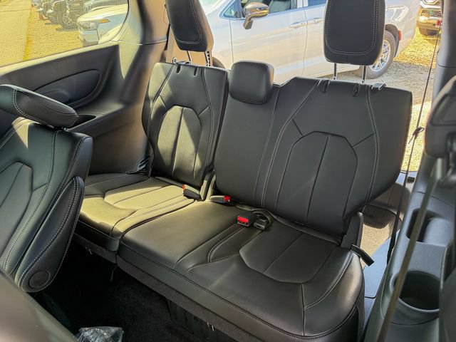 New 2026 Chrysler Voyager LX FWD image 22