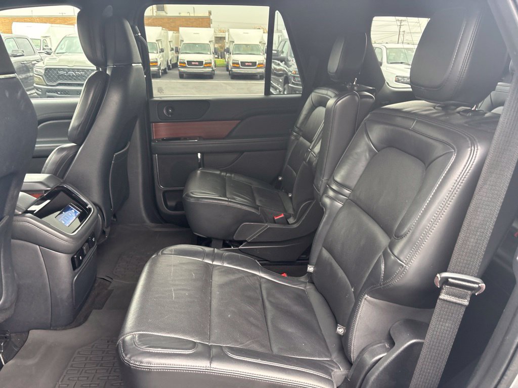 Used 2022 Lincoln Navigator Reserve AWD/4WD image 26
