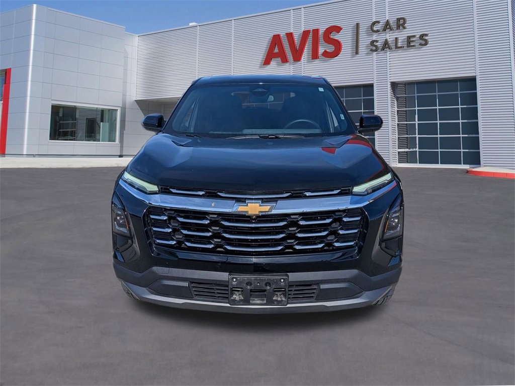 Used 2025 Chevrolet Equinox LT image 2