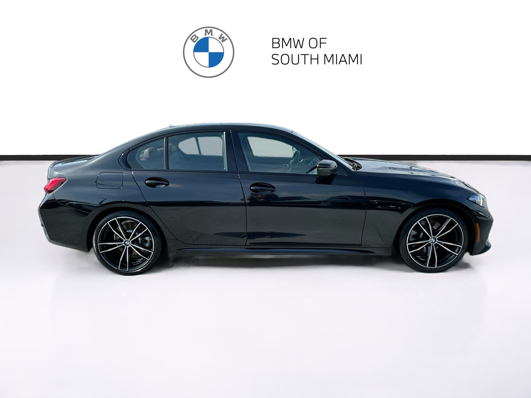 Used 2024 BMW 330i Sedan w/ M Sport Package RWD image 8